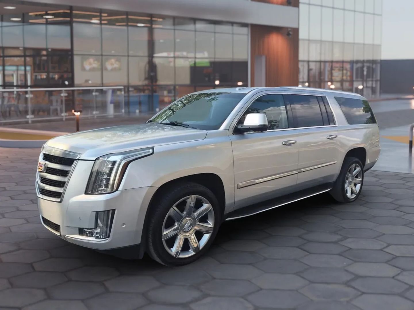 cadillac escalade esv 2019 1GYS3HKJ8KR126717 image cadillac escalade esv 2019 1GYS3HKJ8KR126717 image